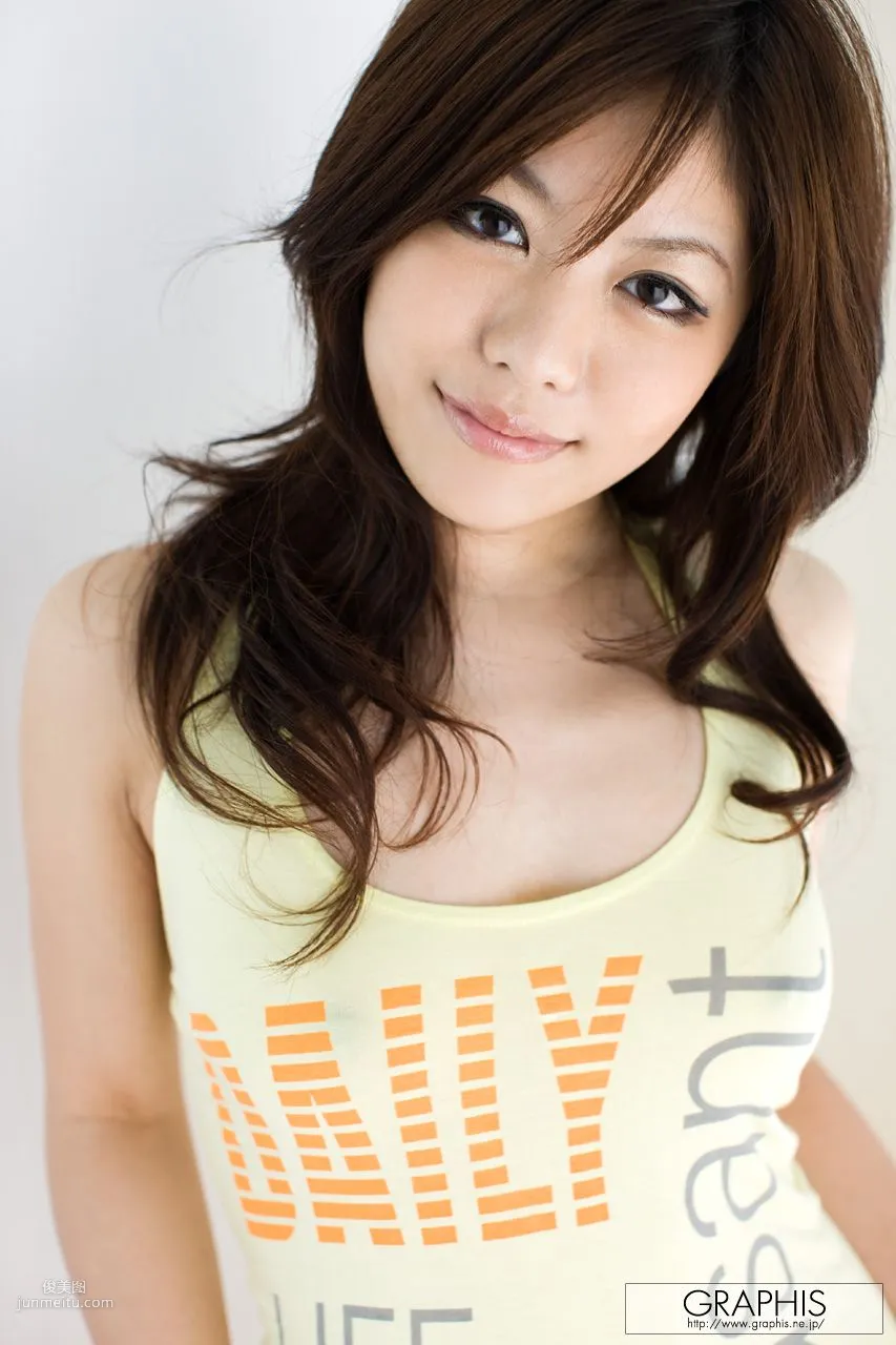 松下桃香《peach buttocks》 [Graphis] Gals 寫真集 12