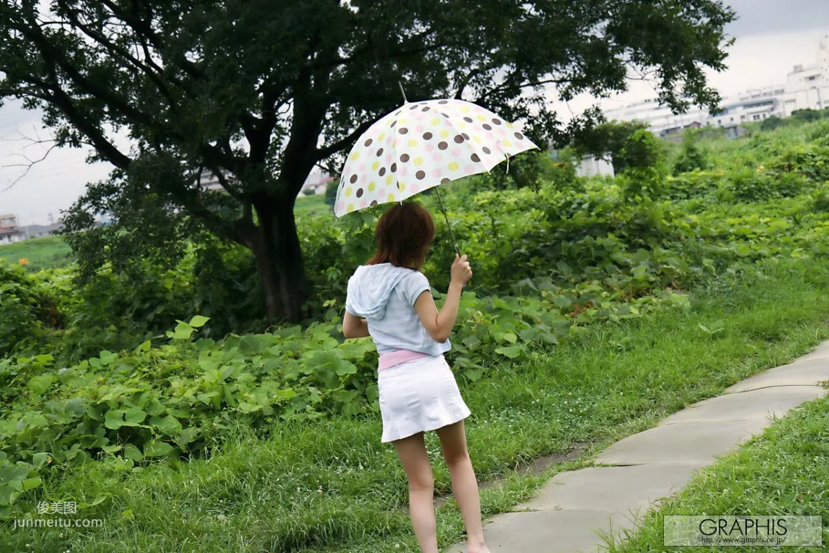 Sakurako: Graphis First Gravure photo 6
