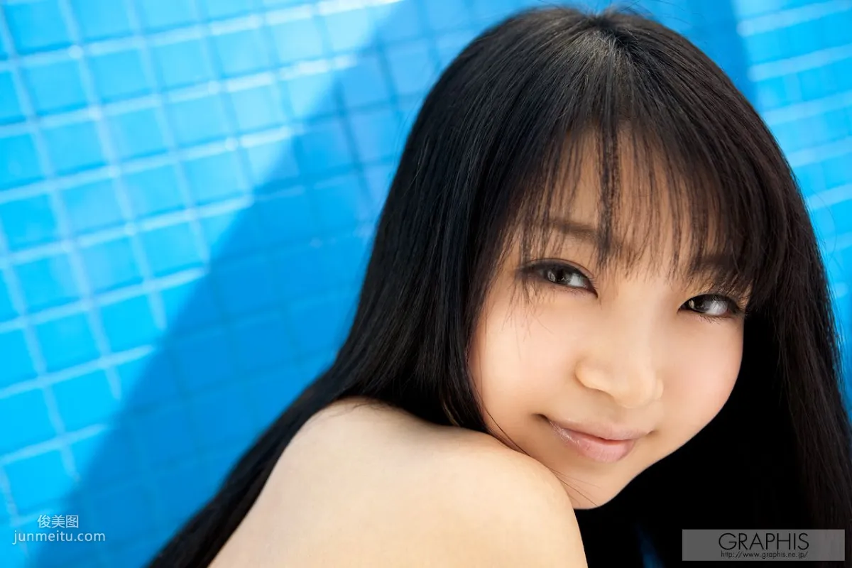 Chihiro Aoi [Graphis] First Gravure, First Nude Girl Photo Set photo 23
