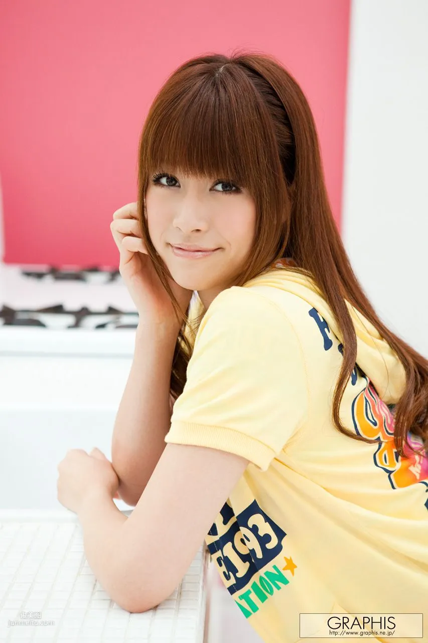 Azusa Maki [Graphis] First Gravure, First Nude Girl Photo Set photo 21