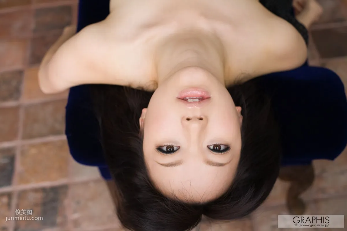 乙井なずな/乙井荠 [Graphis] First Gravure 初脫ぎ娘 寫真集 26