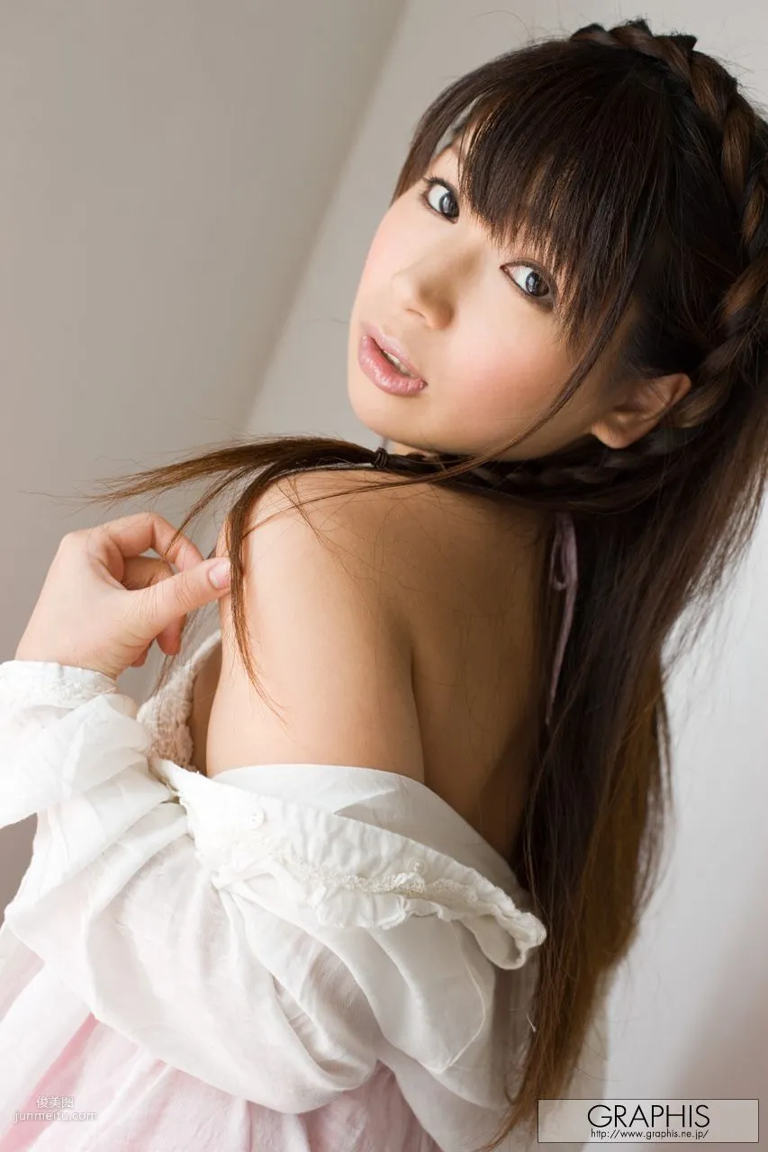 Hitomi Tsuji 辻仁美 [Graphis] First Gravure 初脫ぎ娘 寫真集 15