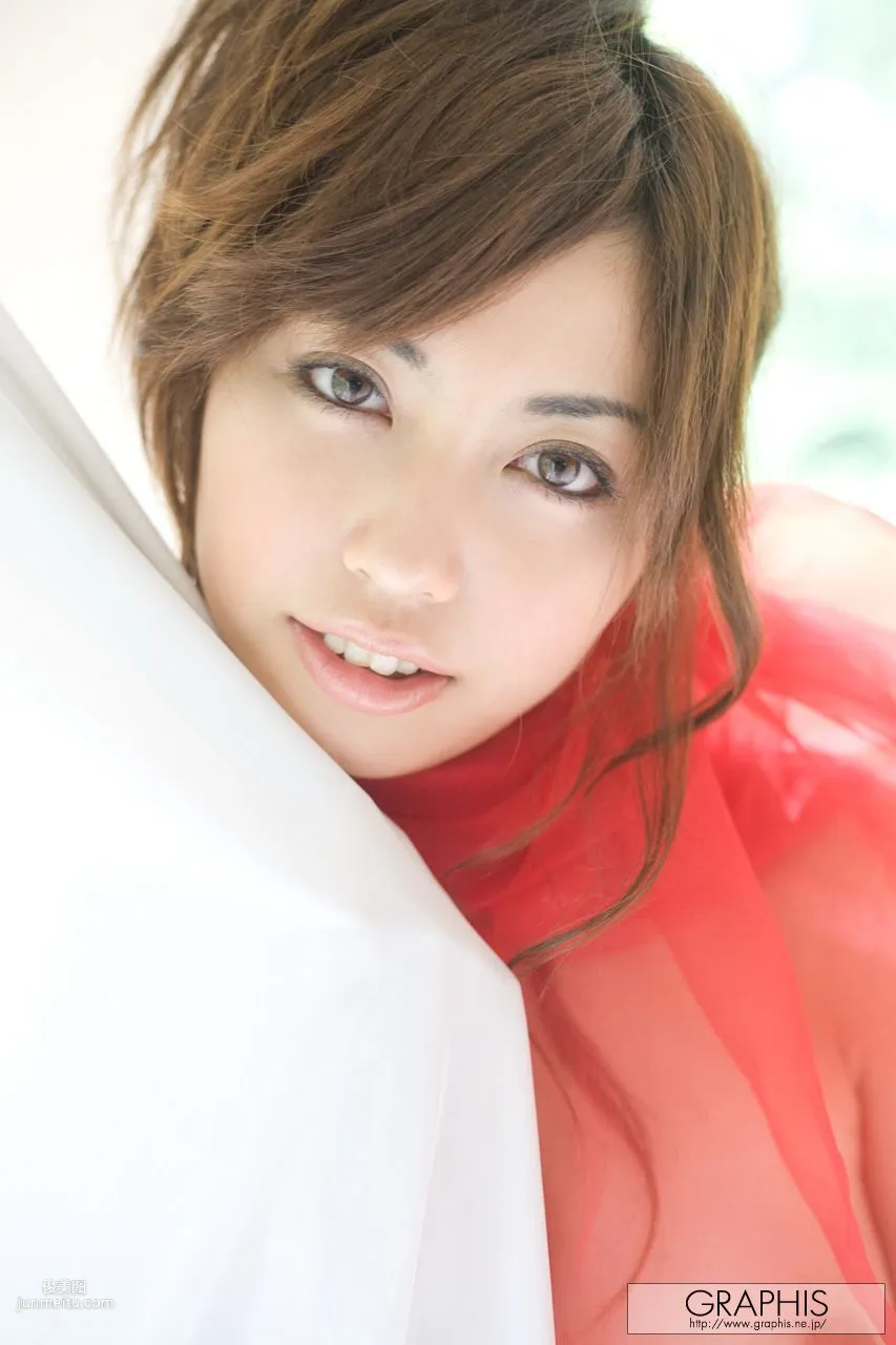 Miyuki Yokoyama, White Snow [Graphis] Gals Photo Set photo 12