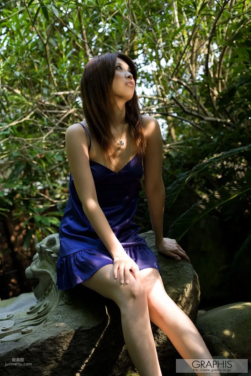 Reira Amane: Graphis First Gravure photo 16