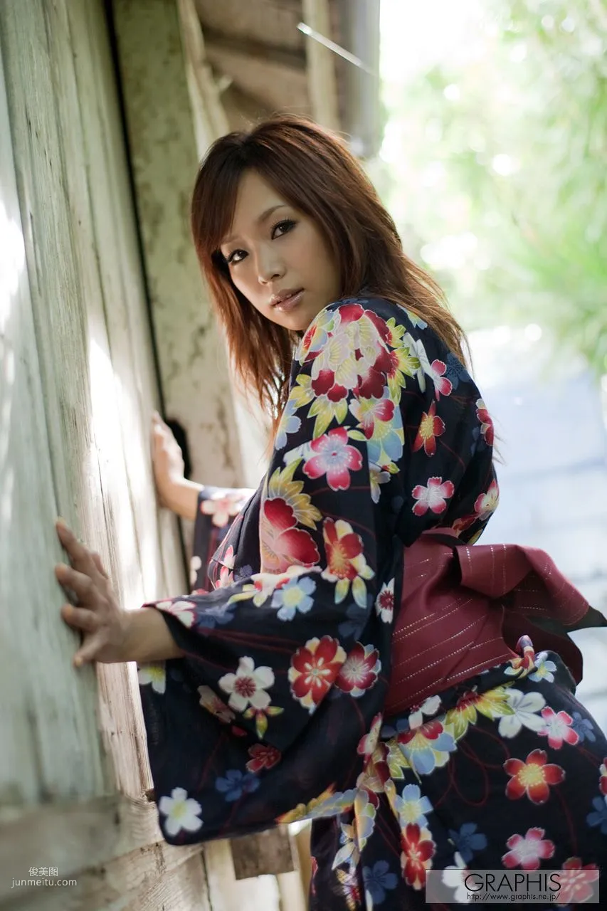 Akina: Graphis Sunshine Gals photo 17