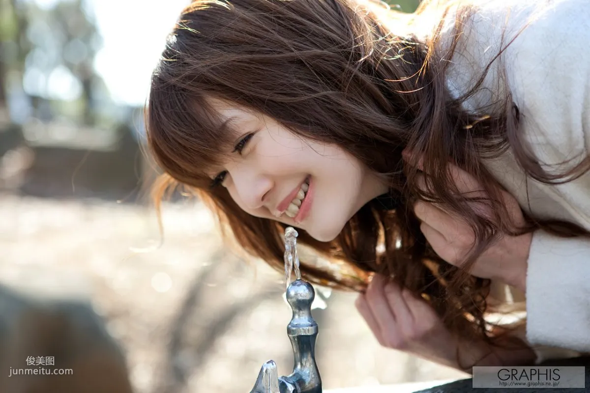 Erika Kirihara: Graphis First Gravure photo 4