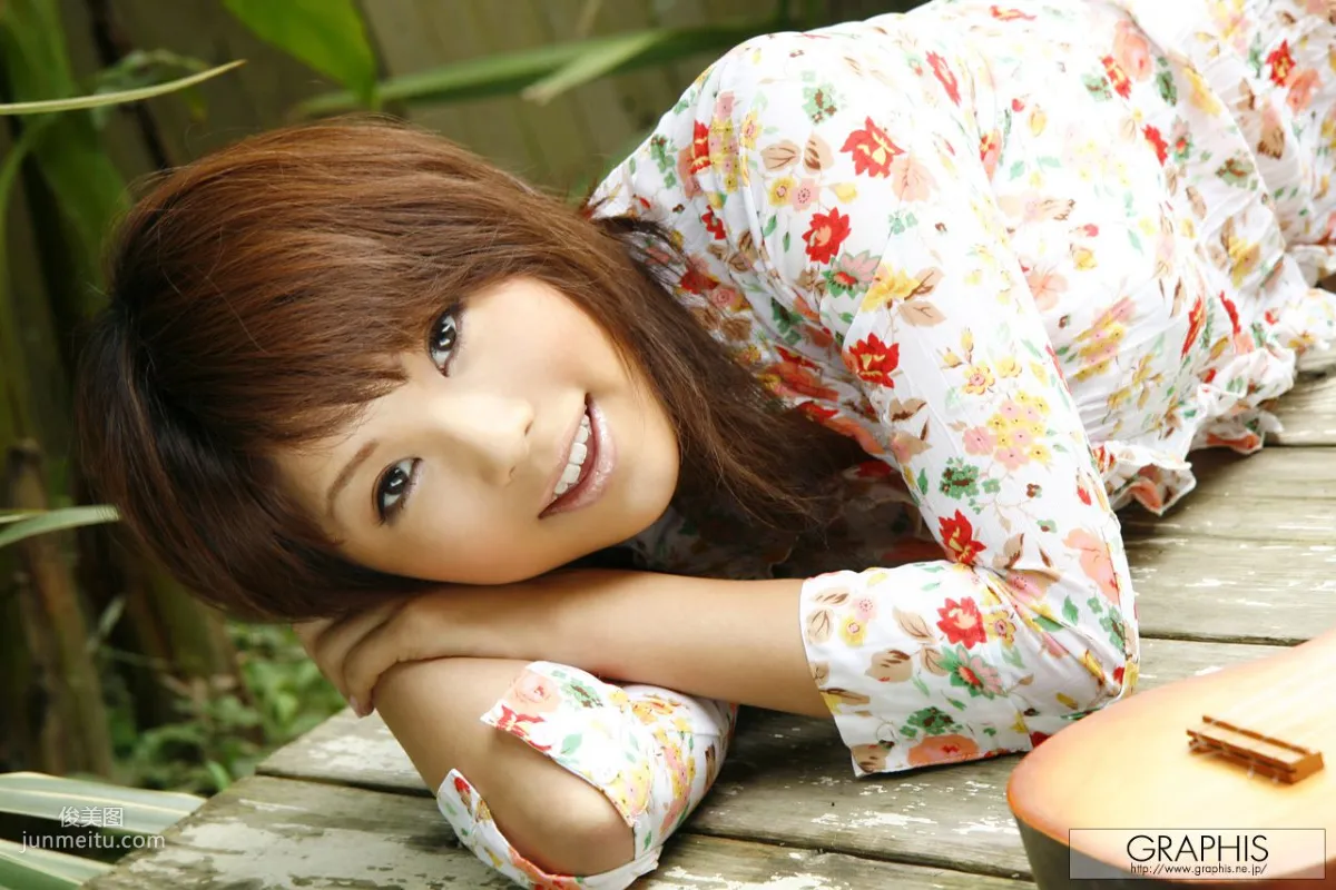 春咲あずみ《Magic Feat》 [Graphis] Gals 写真集4
