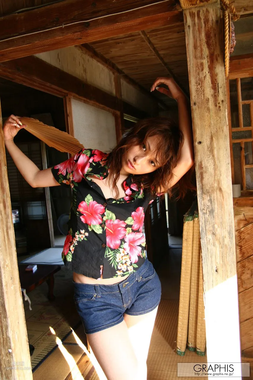 吉崎直緒《Happy Island》 [Graphis] Special Contents 寫真集 3
