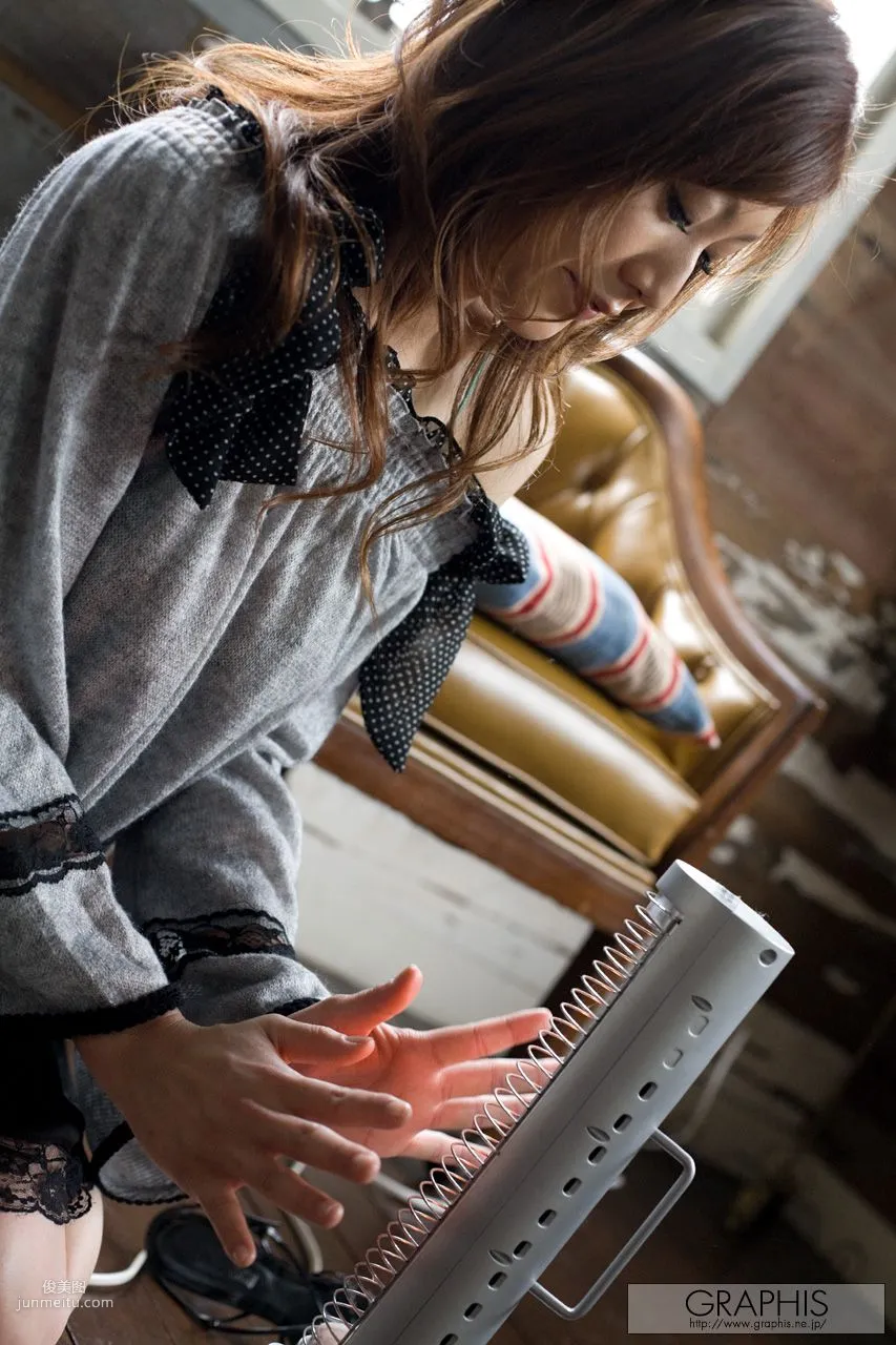 春風えみ《Escalation》 [Graphis] Gals 写真集4