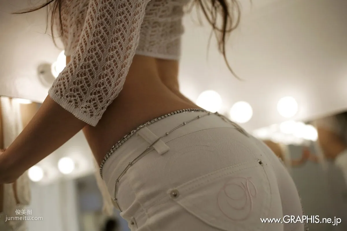 Ayumi Kobayashi [Graphis] First Gravure, First Nude Girl Photo Set photo 25