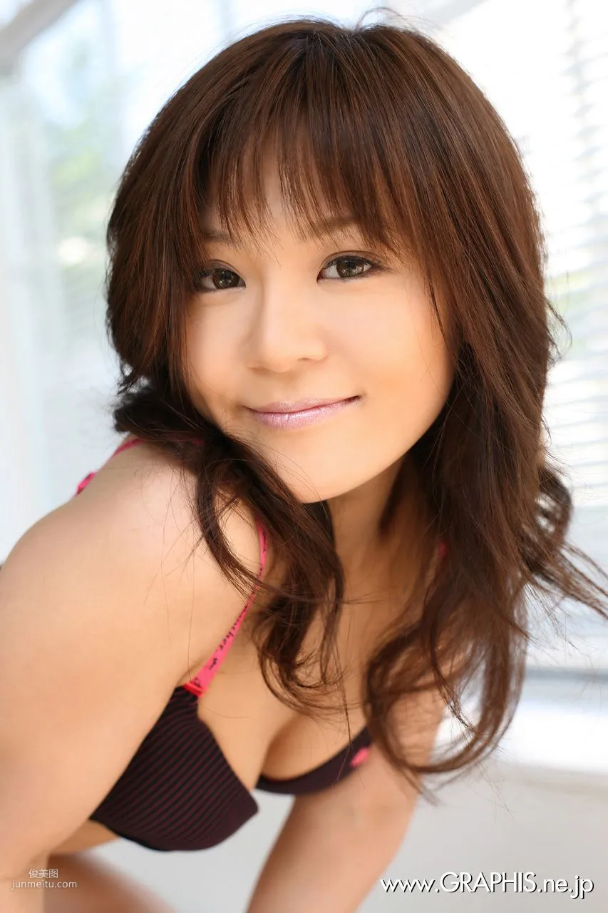 Tomomi Takahara [Graphis] First Gravure First Nude Girl Photo Set photo 26