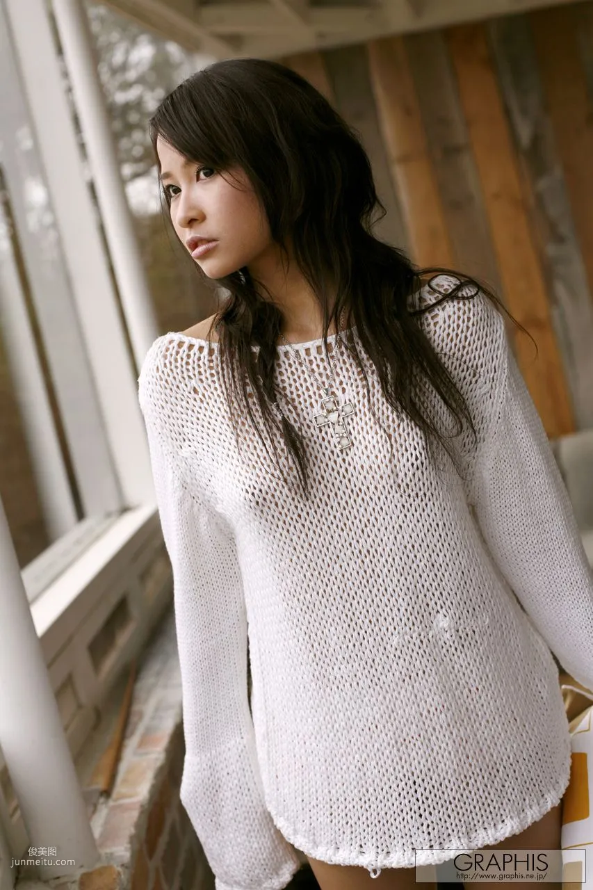 Nurie Mika: Graphis First Gravure photo 6