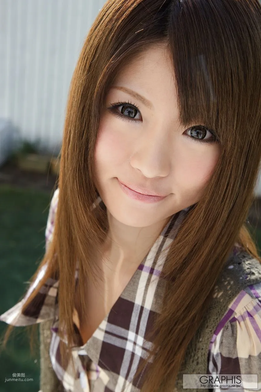 Miho Imamura: Graphis First Gravure photo 3