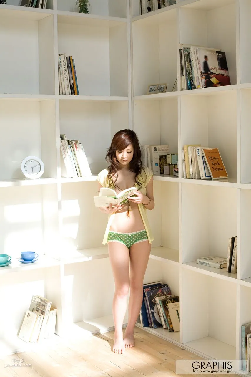 Suzuka Ishikawa [Graphis] First Gravure, First Nude Girl Photo Set photo 8