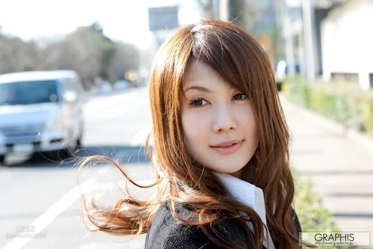 Erika Kirihara: Graphis First Gravure photo 17