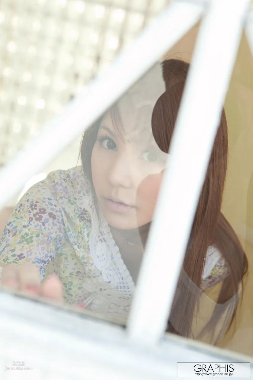 Rina Aizawa: Graphis First Gravure photo 5