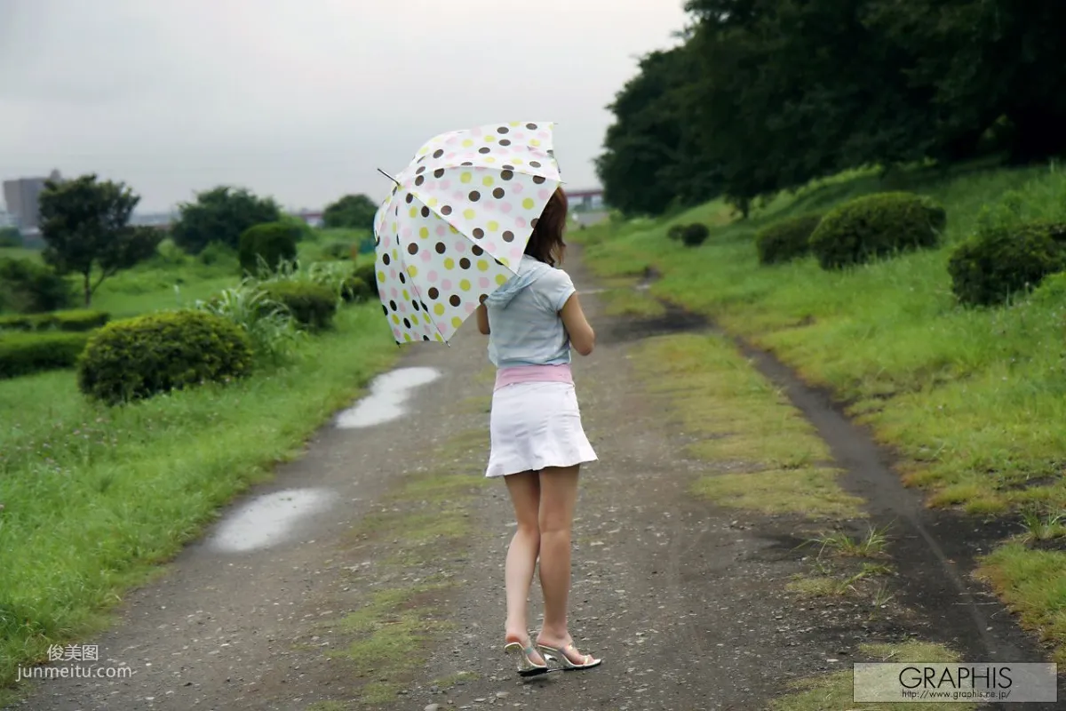 Sakurako: Graphis First Gravure photo 2