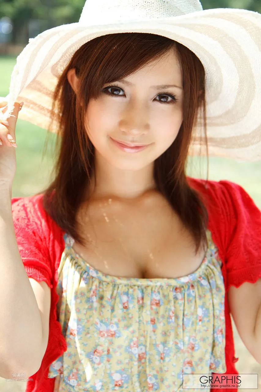 Minami Kojima, KOJIMiiiiiNA [Graphis] Gals Photo Set photo 2