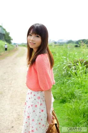 はるか真菜/遙真菜《First Love》 [Graphis] Gals 寫真集