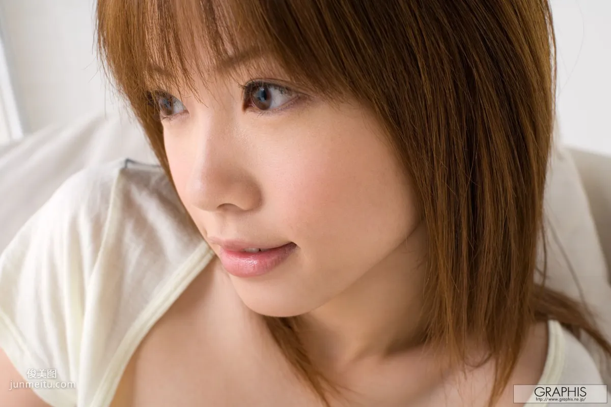 Reika Shiina, Gold, [Graphis] Gals Photo Set photo 4