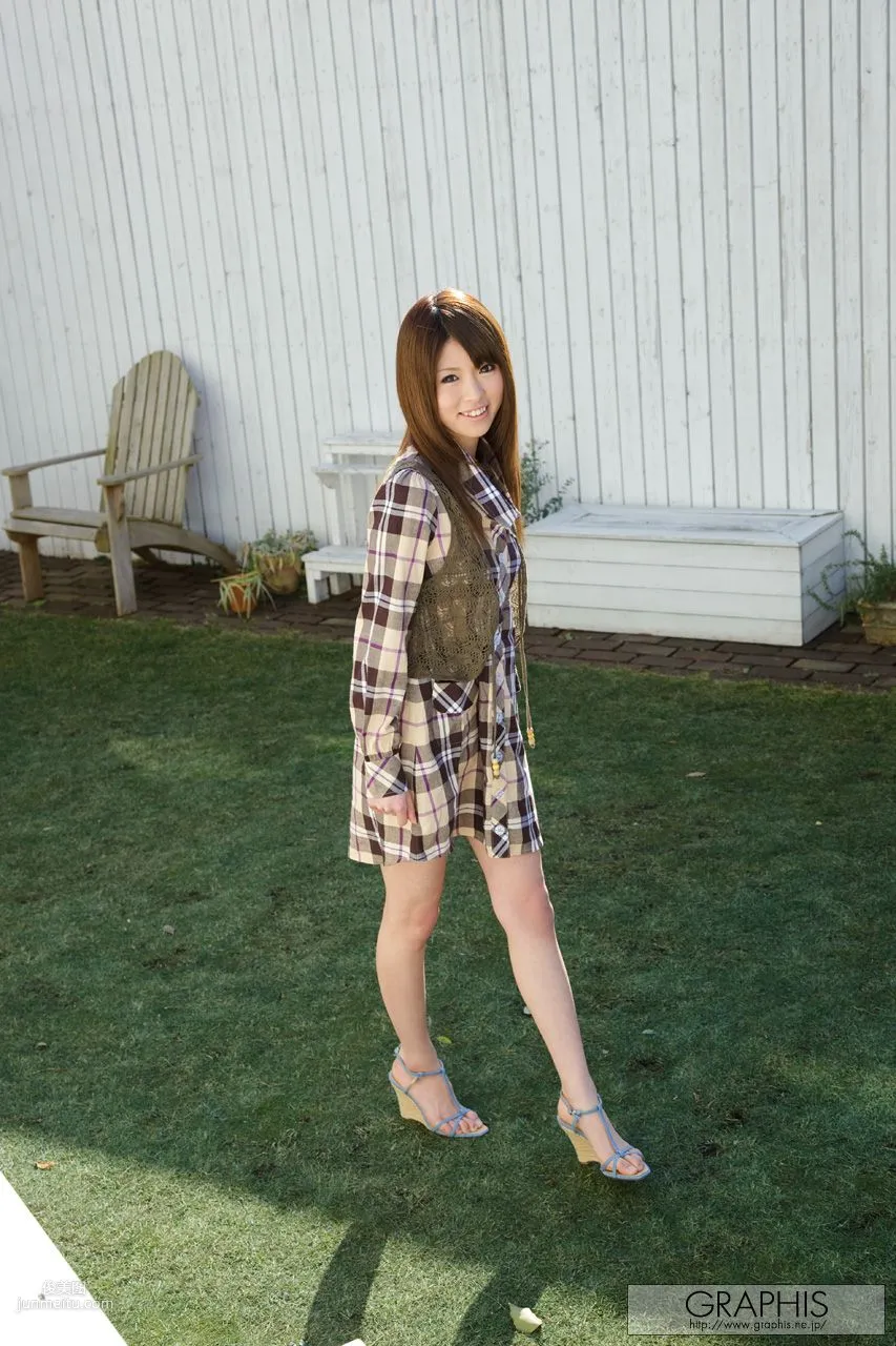 Miho Inamura 今村美穂 [Graphis] First Gravure 初脱ぎ娘 写真集1