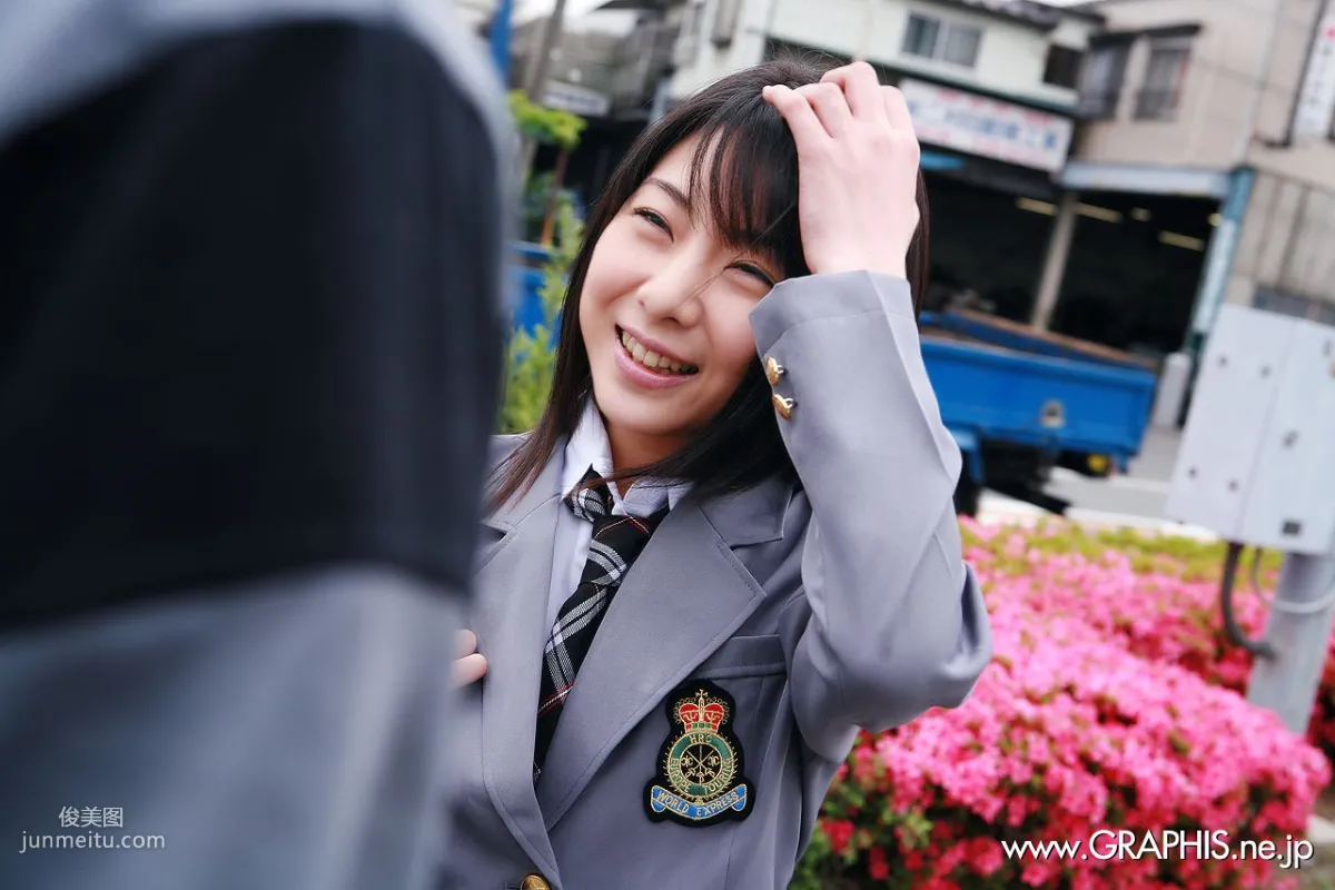 早川凜 《Sacred Mischief》 [Graphis] Gals 寫真集 1