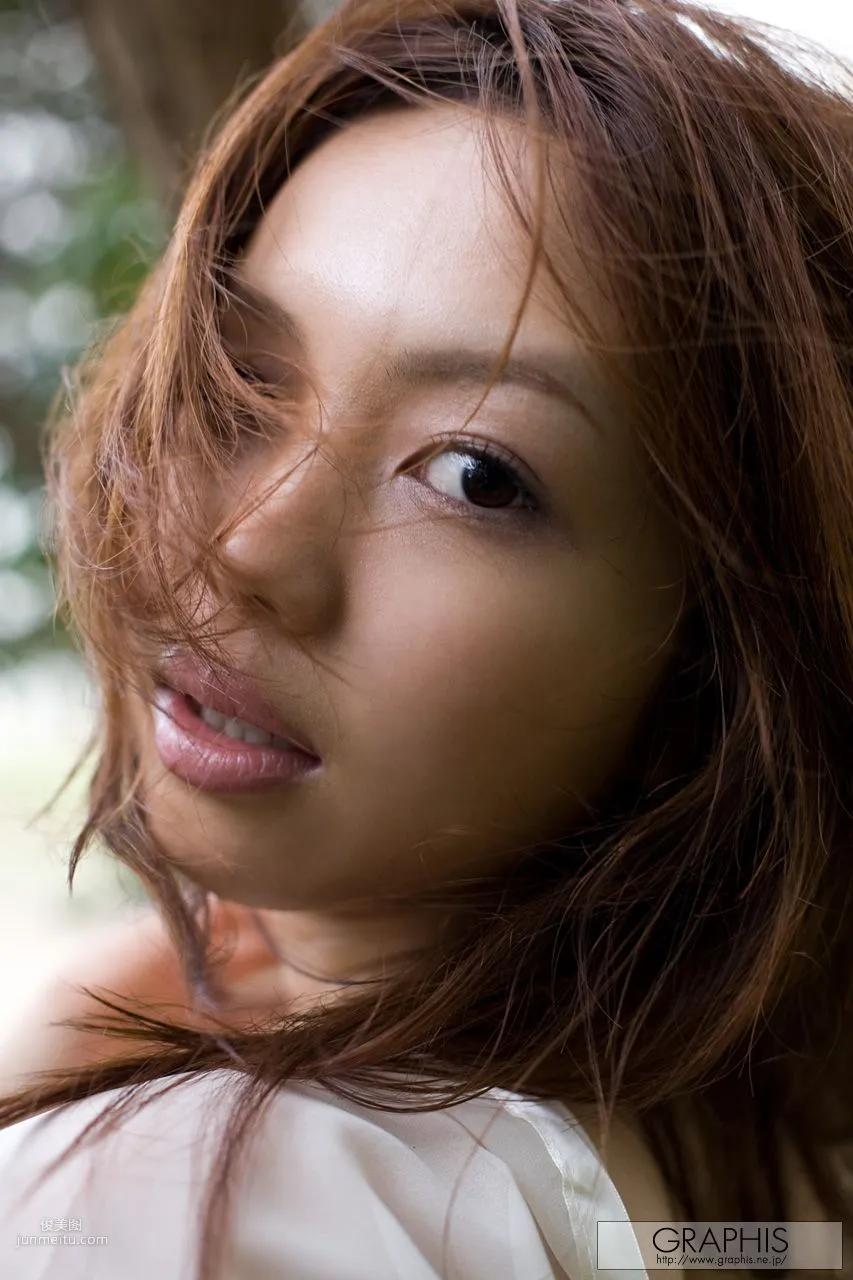 Yura Aikawa, Pianissmo [Graphis] Gals Photo Set photo 12