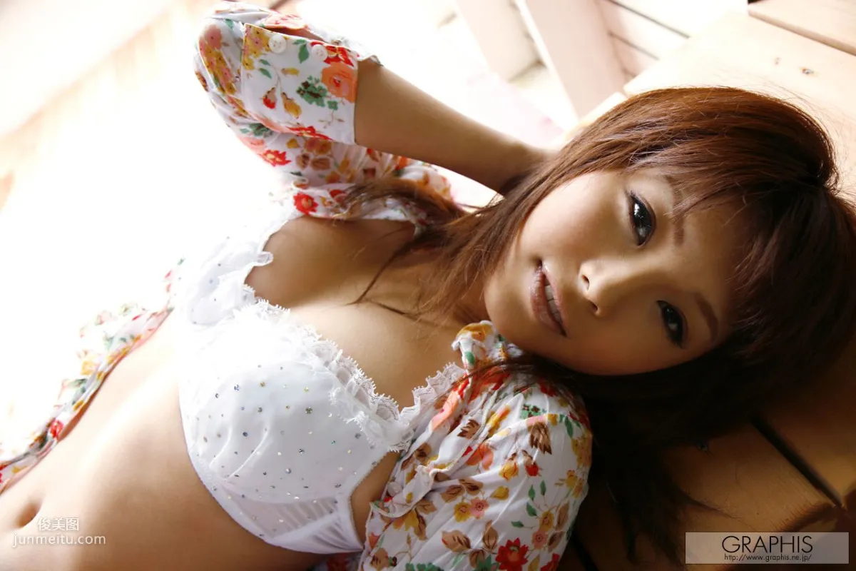 春咲あずみ《Magic Feat》 [Graphis] Gals 写真集11