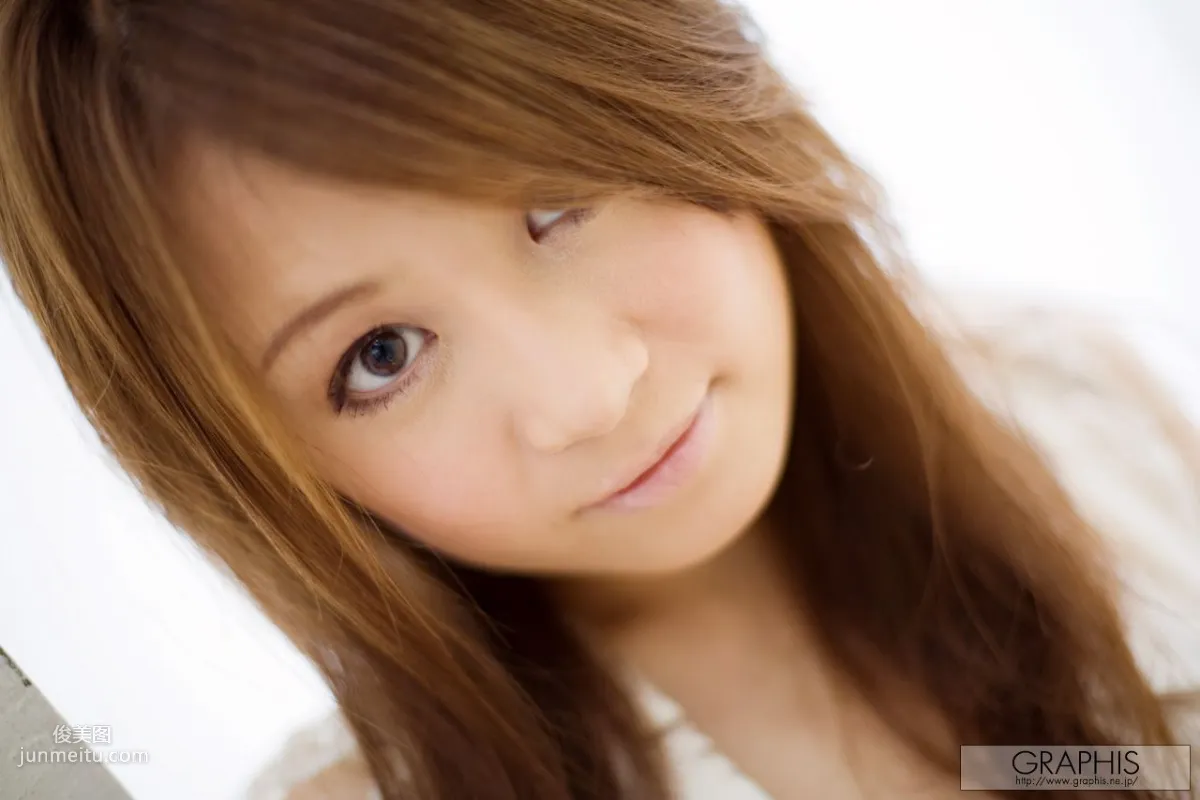 Airin 爱铃 [Graphis] First Gravure 初脱ぎ娘 写真集2