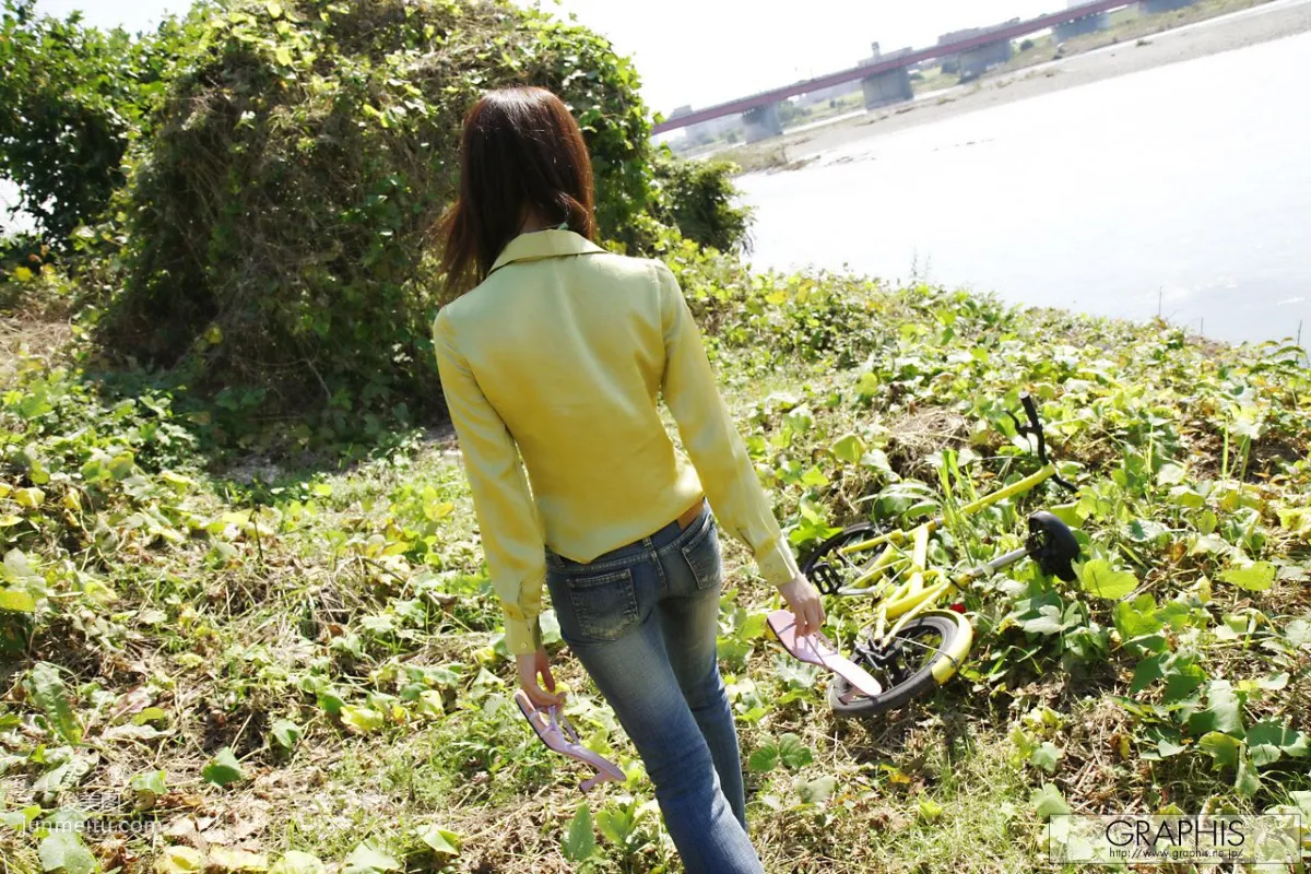 Sarasa Hara: Graphis First Gravure photo 6