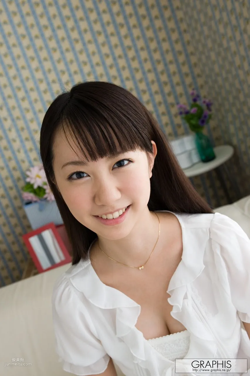 香澄のあ/香澄乃亚《Neatly》 [Graphis] Gals 写真集1