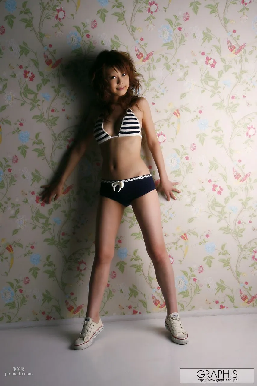 Sakurako: Graphis First Gravure photo 31