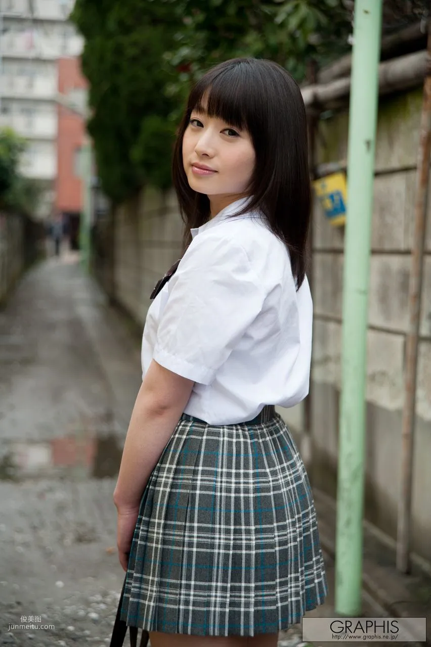 Miku Tamaru: Graphis First Gravure photo 4