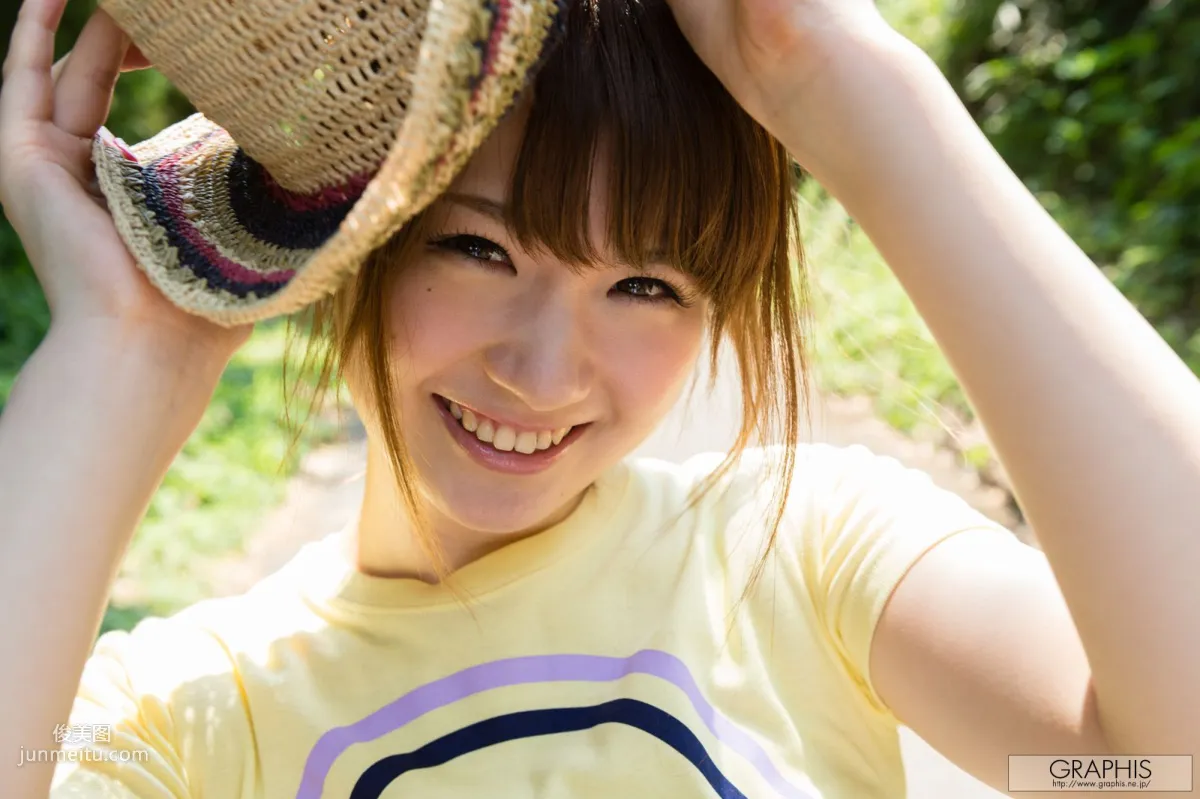 Yui Nishikawa: Graphis First Gravure photo 15