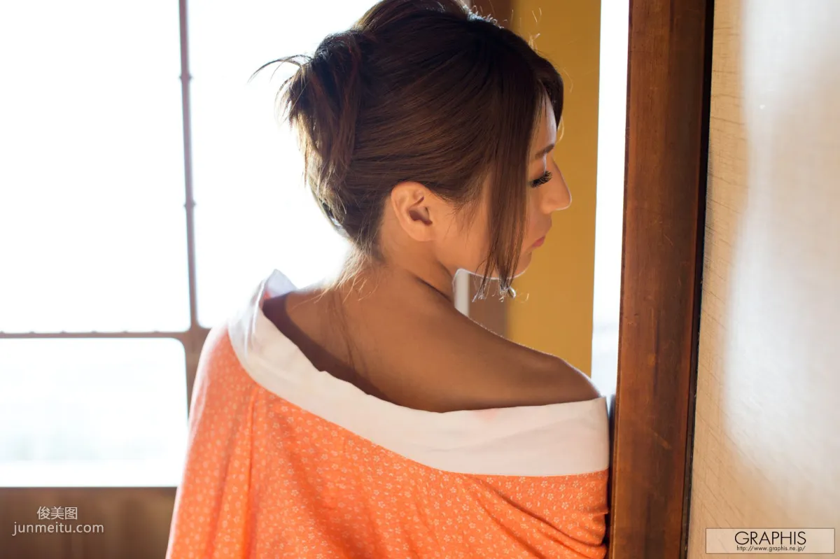 Nami Hoshino: Graphis First Gravure photo 20