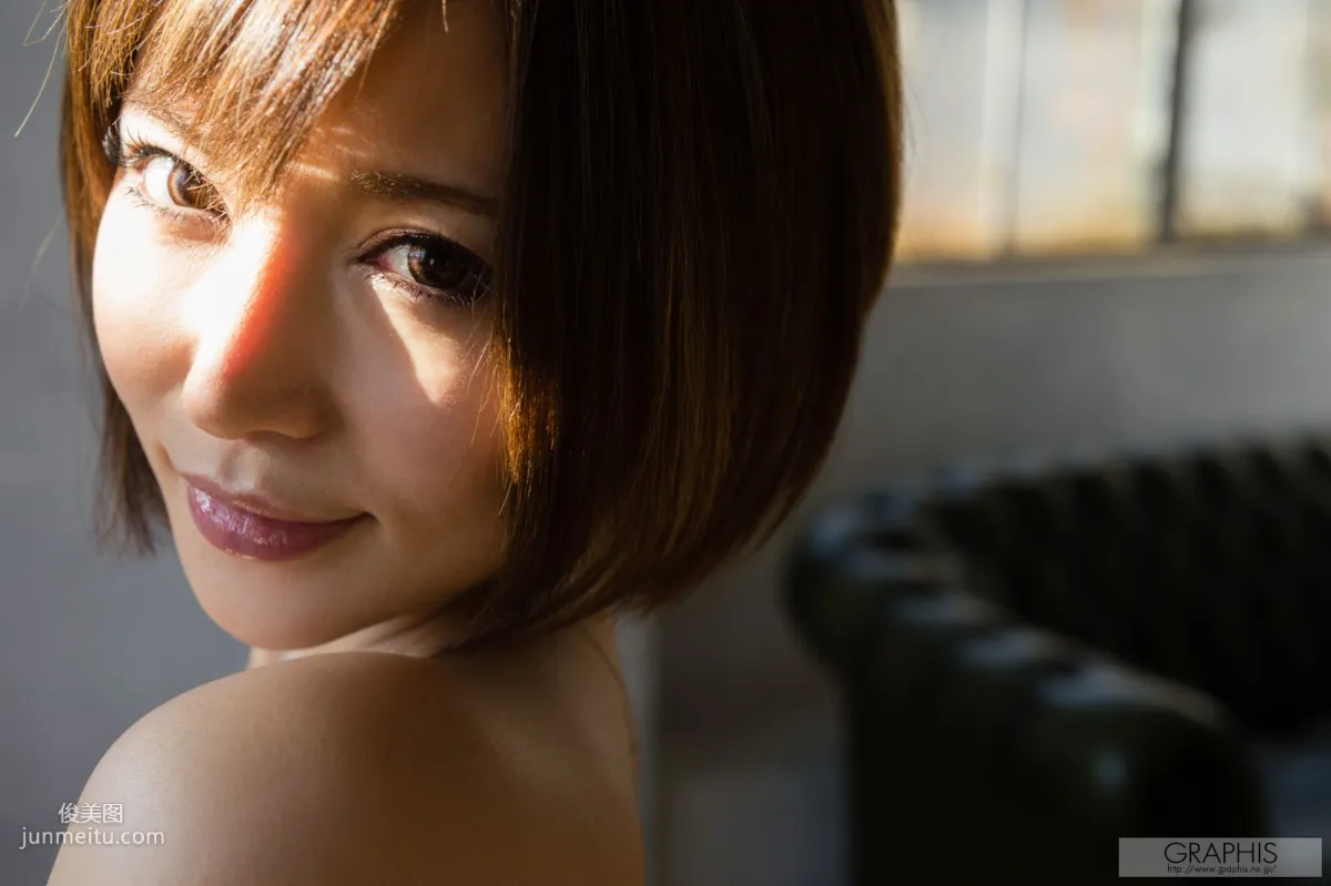 Yuria Satomi Foxy Lady [Graphis] Gals Photo Set photo 6
