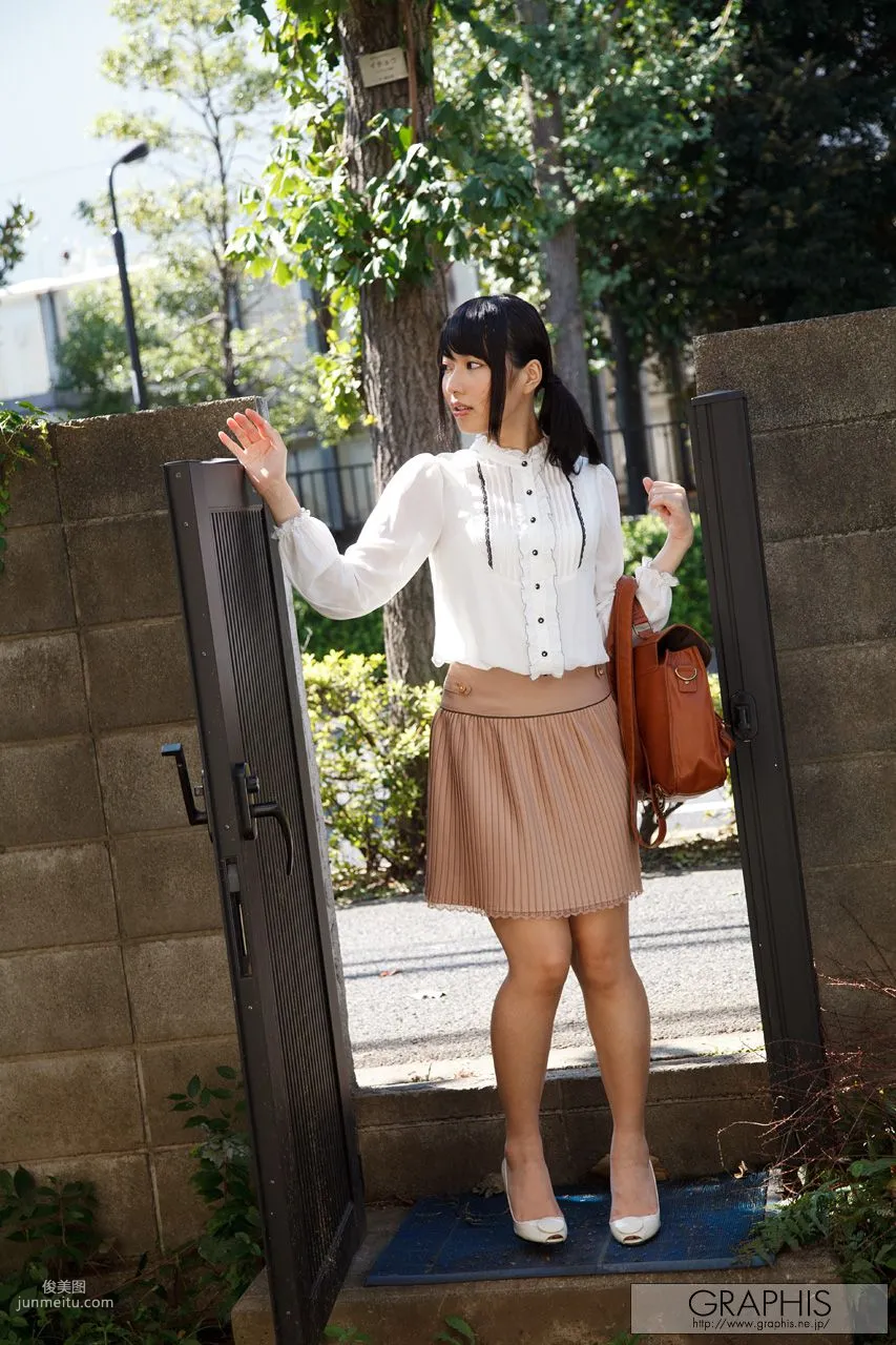 由愛可奈《Further Growth》》 [Graphis] Special Contents 寫真集 14
