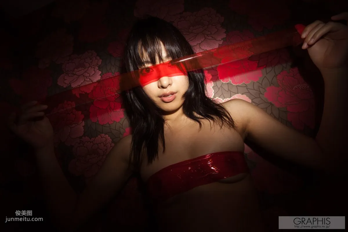 由爱可奈《The More Radical》 [Graphis] Gals 写真集29