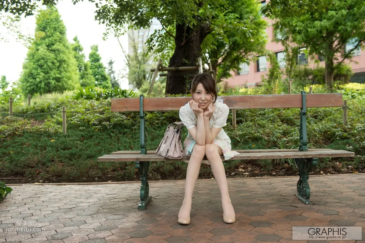 Chibana Meisa [Graphis] First Gravure, First Stripping Girl Photo Set photo 8
