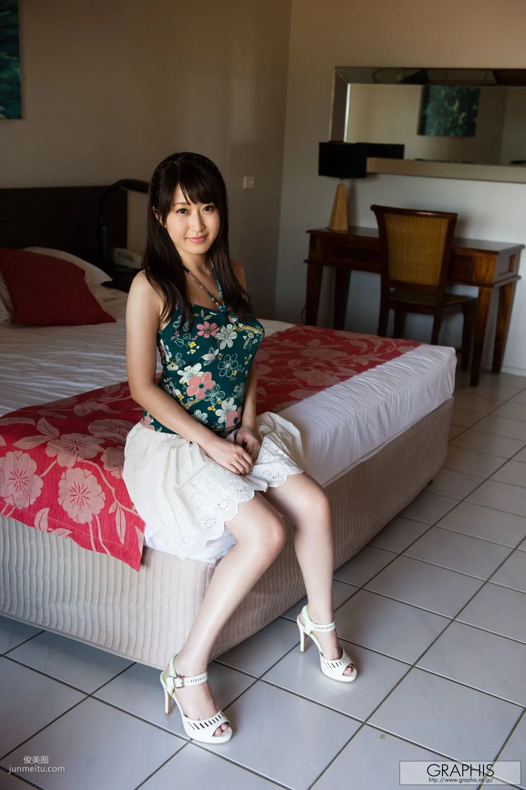 美裡有紗《South Wind》 [Graphis] Special Contents 寫真集 35