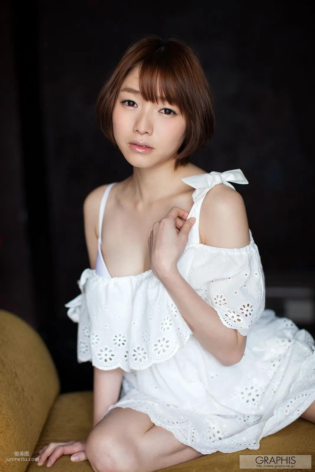 Ayane Suzukawa: Graphis First Gravure photo 12