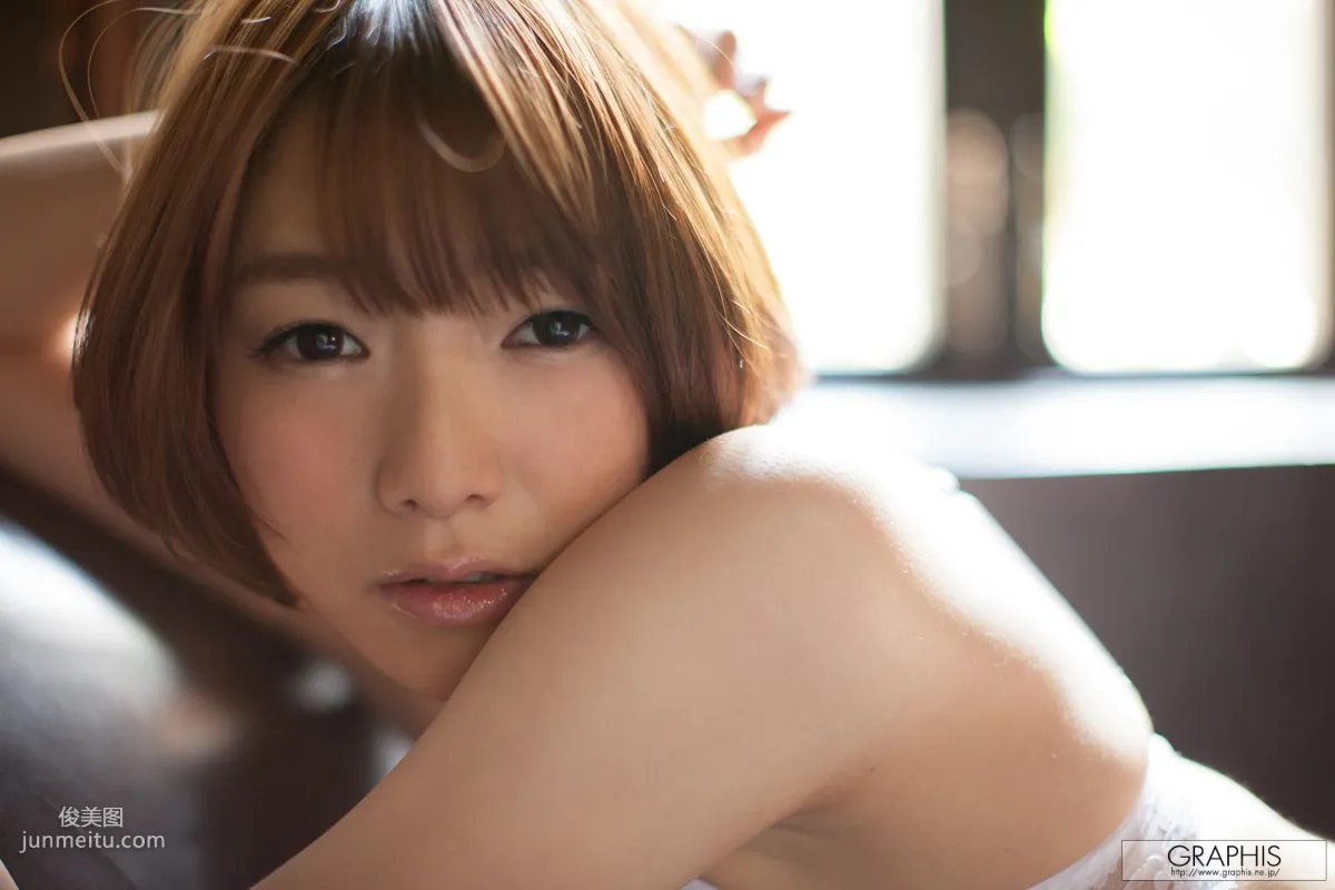 Ayane Suzukawa: Graphis First Gravure photo 18