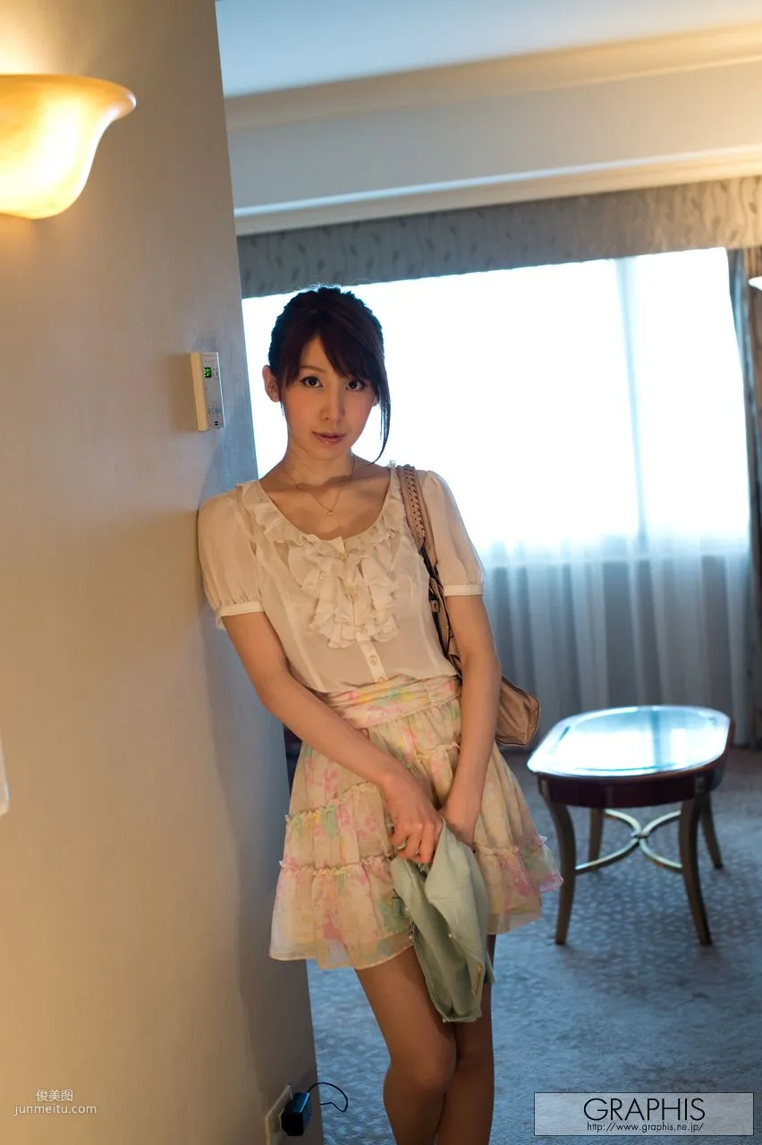 Chibana Meisa [Graphis] First Gravure, First Stripping Girl Photo Set photo 9