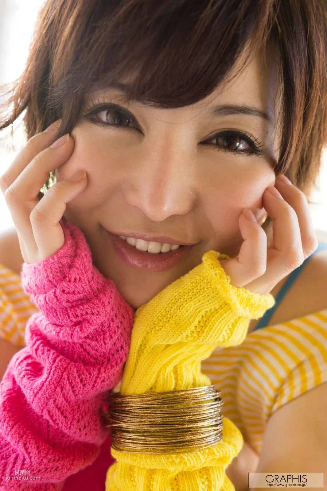 裡美ゆりあ《Pussy Cat》 [Graphis] Gals 寫真集 4