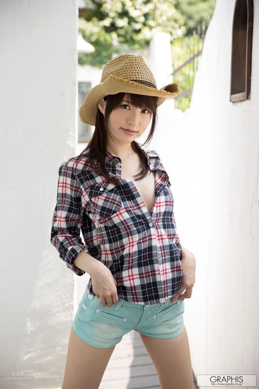 Moe Amatsuka: Graphis First Gravure photo 2