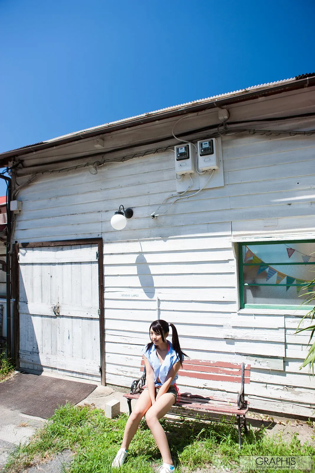 Maya Hashimoto: Graphis First Gravure photo 12