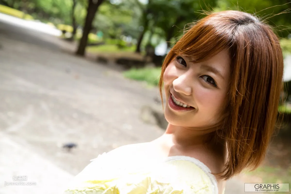 Ran Niiyama, Amazing Miracle [Graphis] Gals Photo Set photo 3