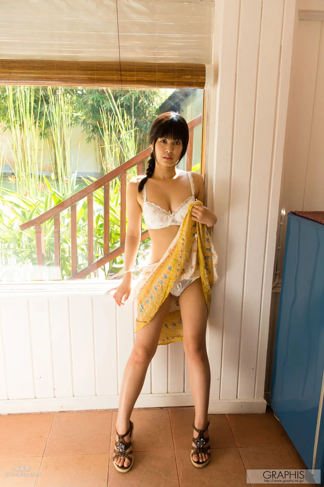Mayu Sato: Graphis First Gravure photo 11