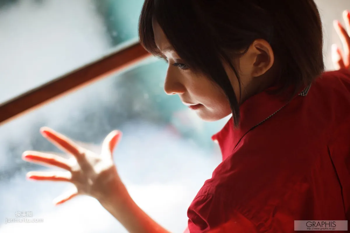 Rika Mari: Graphis First Gravure photo 4