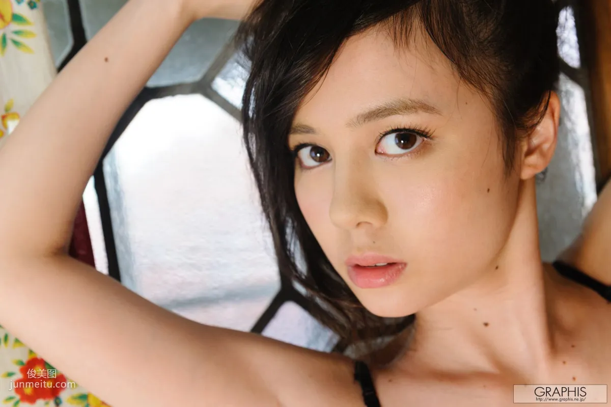 Aimi Yoshikawa 'Double Venus' [Graphis] Gals Photo Set photo 29